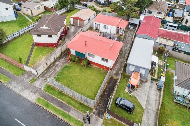 Photo of property in 13 Ravenna Way, Clover Park, Auckland, 2023
