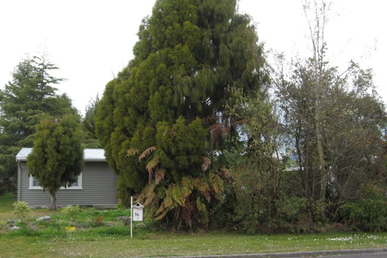 Photo of property in 36 Willow Avenue, Hannahs Bay, Rotorua, 3010