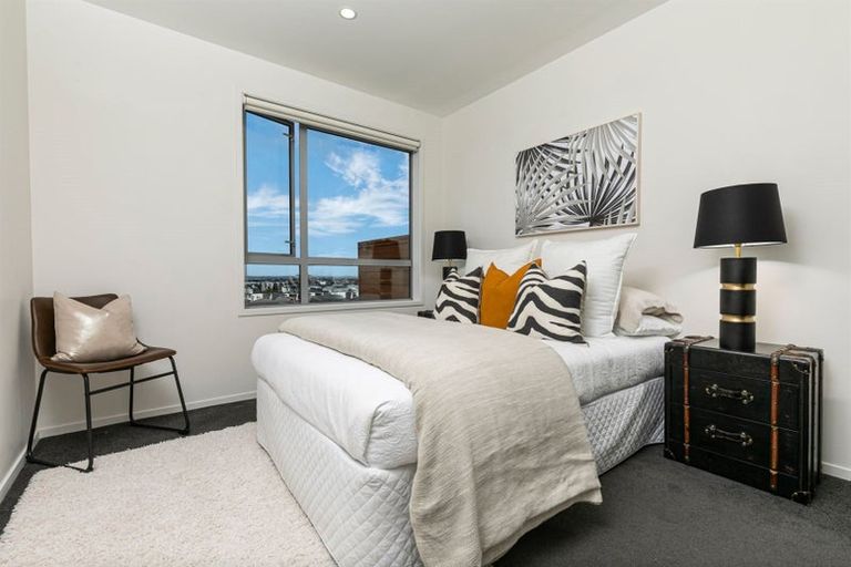 Photo of property in 402/160a Hobsonville Point Road, Hobsonville, Auckland, 0616