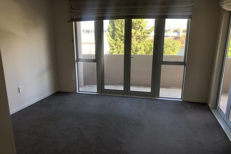 Photo of property in 27a Pitau Road, Mount Maunganui, 3116