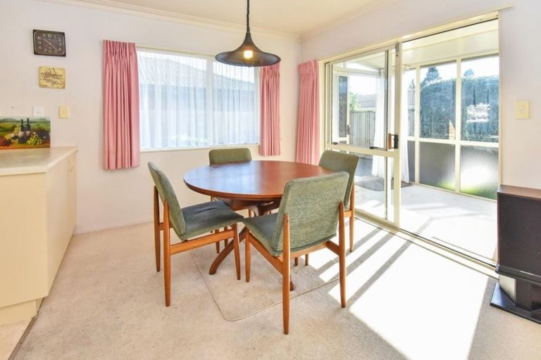 Photo of property in 11/17 Youngs Road, Papakura, 2110