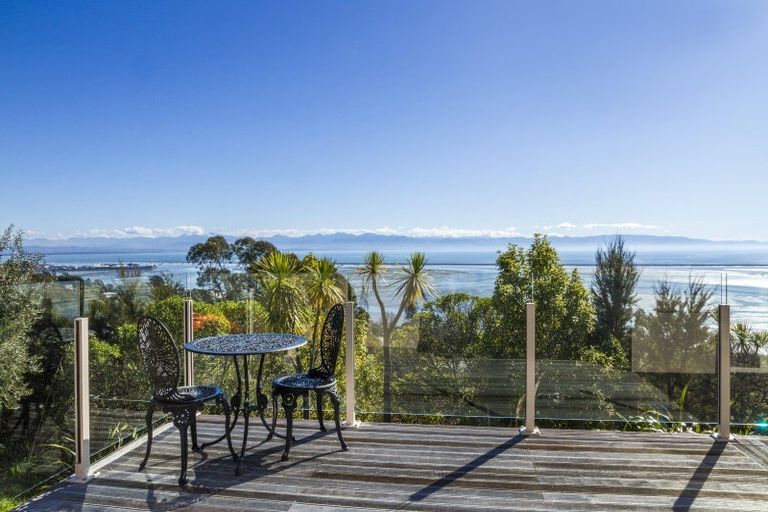 Photo of property in 5 Cape View, Atawhai, Nelson, 7010