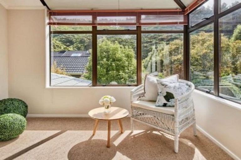 Photo of property in 51 Peterhouse Street, Tawa, Wellington, 5028
