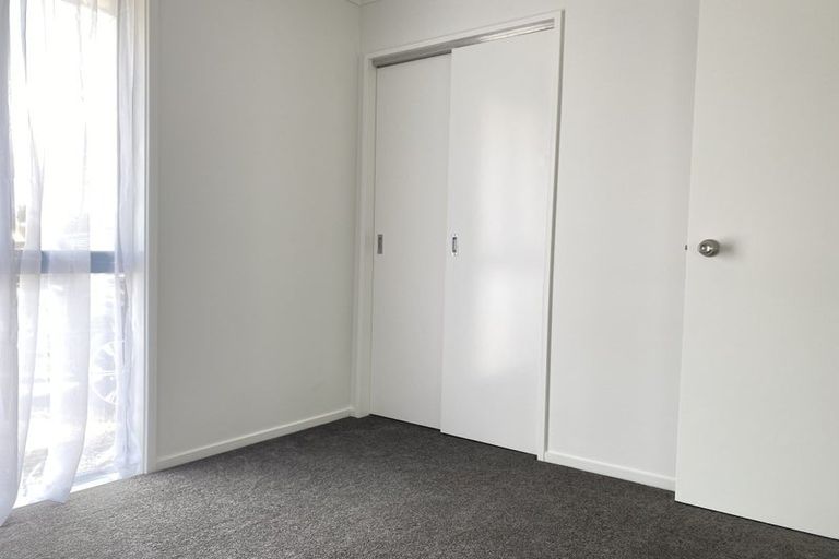 Photo of property in 324 West Coast Road, Glen Eden, Auckland, 0602