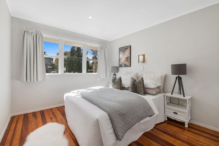 Photo of property in 3 Gladys Avenue, Glenfield, Auckland, 0629