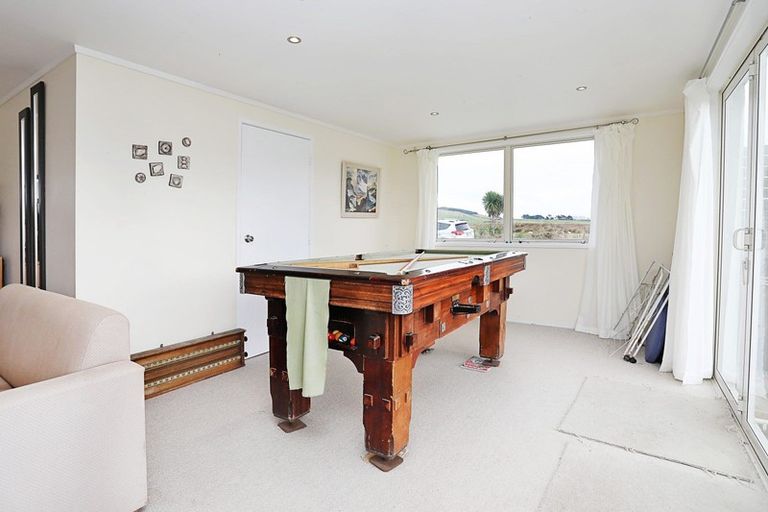 Photo of property in 491 Waikawa-curio Bay Road, Curio Bay, Tokanui, 9884