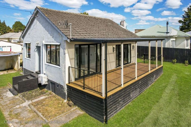 Photo of property in 14 Victory Road, Fairy Springs, Rotorua, 3015