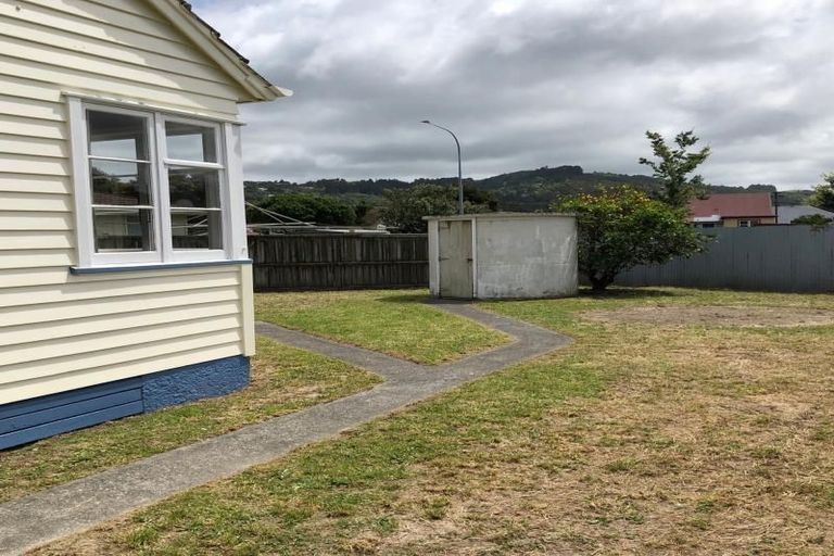 Photo of property in 19 Avery Grove, Boulcott, Lower Hutt, 5011