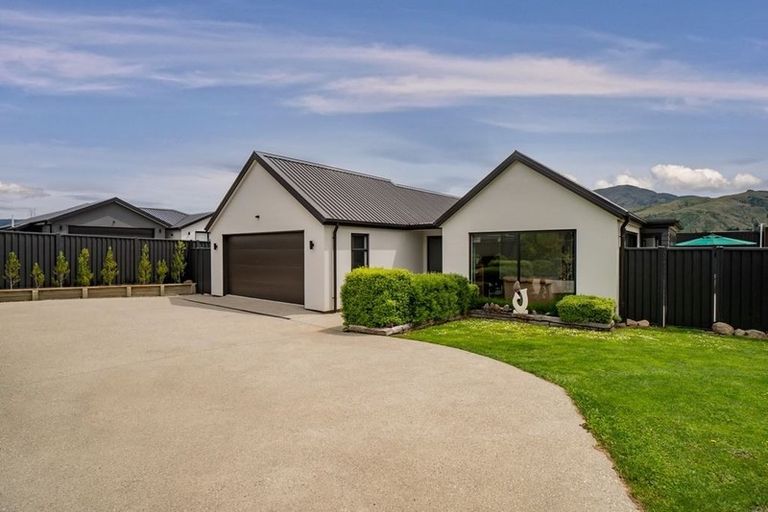 Photo of property in 30 Hosking Drive, Cromwell, 9310