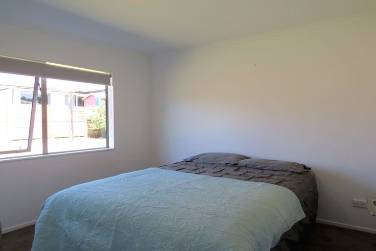 Photo of property in 32 Victoria Street, Coromandel, 3506