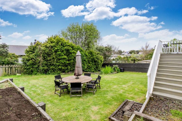 Photo of property in 12 Rata Street, Helensville, 0800