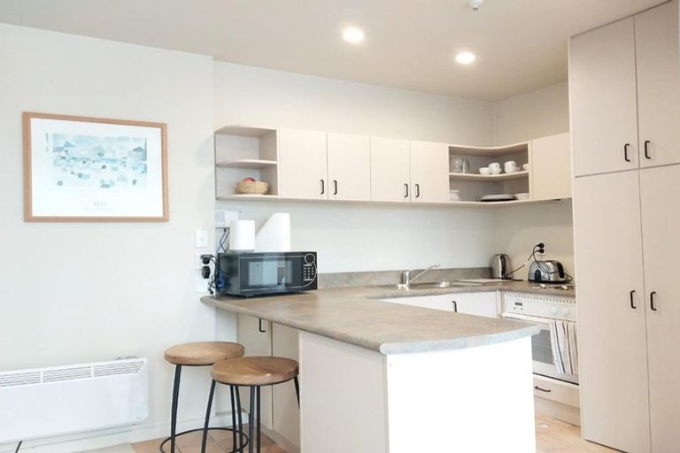 Photo of property in Regency Apartments, 5e/49 Manners Street, Te Aro, Wellington, 6011