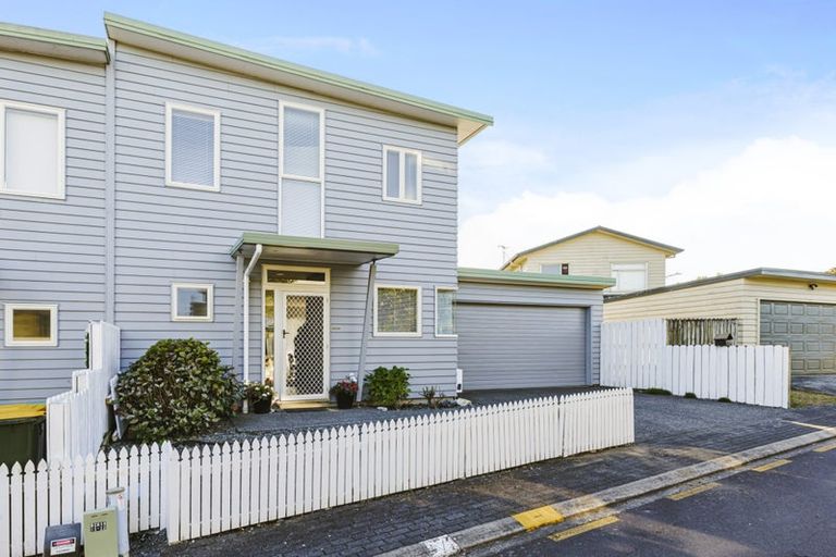 Photo of property in 3/45 Secoia Crescent, Mangere, Auckland, 2022