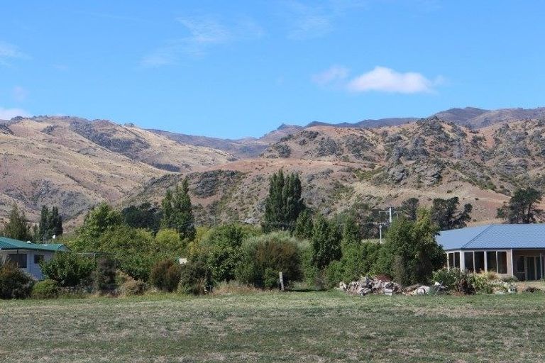 Photo of property in 14 Mclean Road, Northburn, Cromwell, 9383