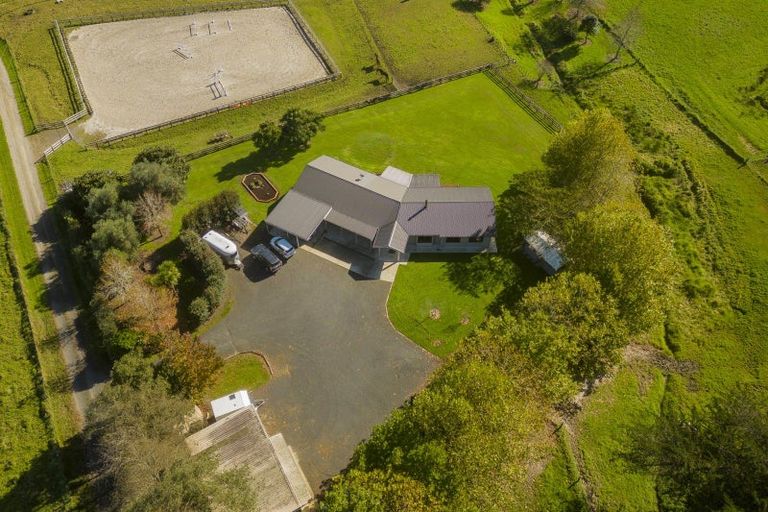 Photo of property in 77 Hodge Road, Coroglen, Whitianga, 3591