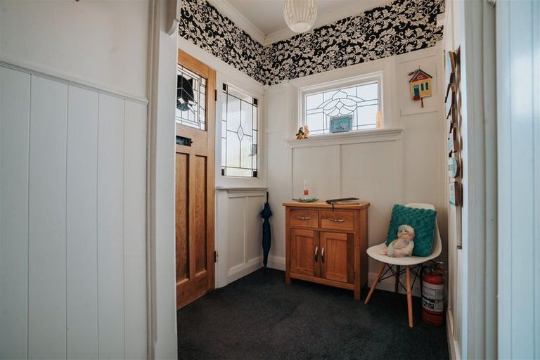 Photo of property in 14 Moana Street, Kaka Point, 9271