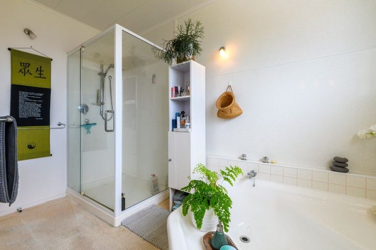 Photo of property in 92 Valley Road, Mount Maunganui, 3116