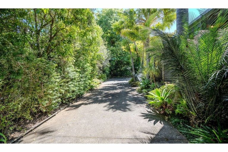 Photo of property in 6 Waipapa Landing Place, Kerikeri, 0230