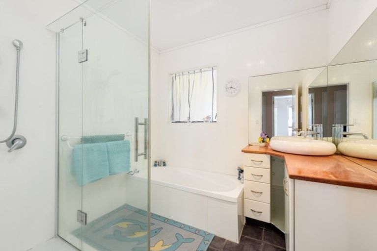 Photo of property in 14b Pokapu Place, Bethlehem, Tauranga, 3110