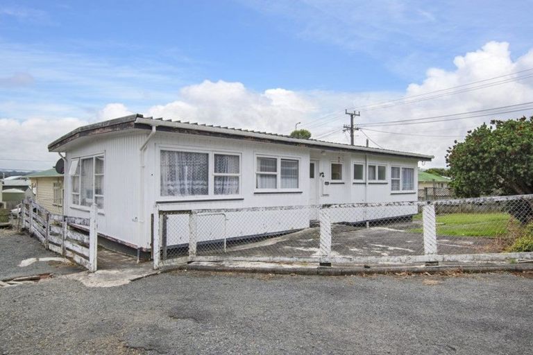 Photo of property in 4 Raewyn Street, Morningside, Whangarei, 0110