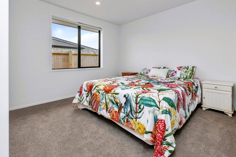 Photo of property in 1 Te Akau Place, One Tree Point, 0118