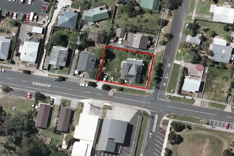 Photo of property in 12 Rata Street, Helensville, 0800