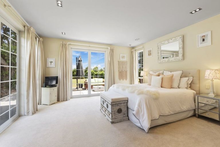 Photo of property in 15 Tarahunga Road, Levin, 5571