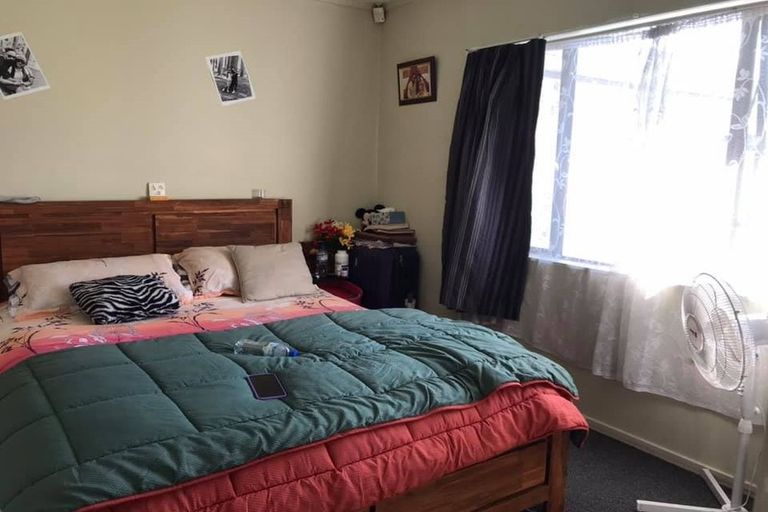 Photo of property in 8 Hill Road, Papatoetoe, Auckland, 2025