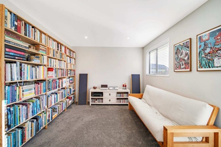 Photo of property in 2 Claremont Crescent, Amberley, 7410