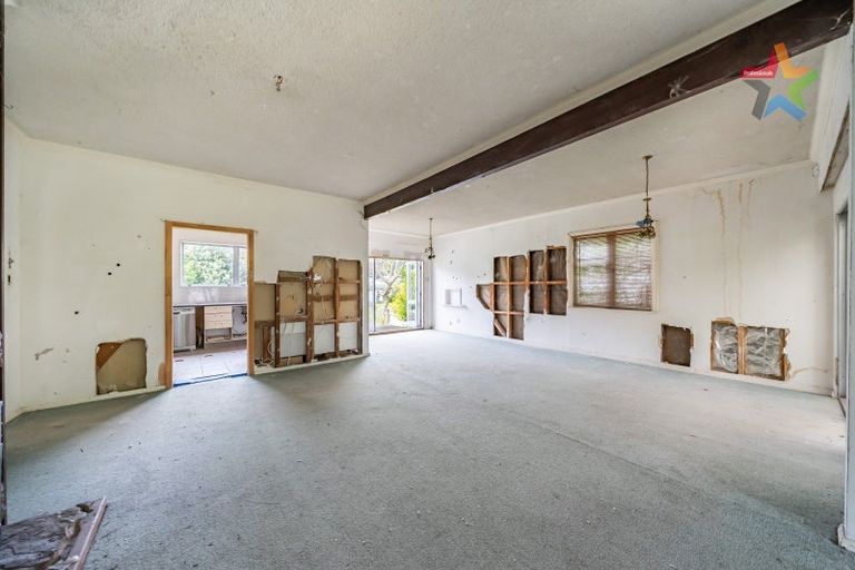 Photo of property in 14 Peck Street, Taita, Lower Hutt, 5011