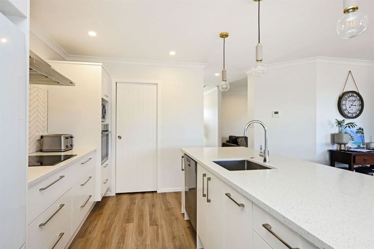 Photo of property in 10 Clydesdale Way, Frimley, Hastings, 4120