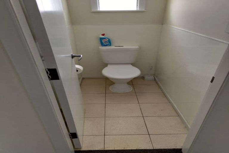 Photo of property in 77 Reeves Road, Pakuranga, Auckland, 2010