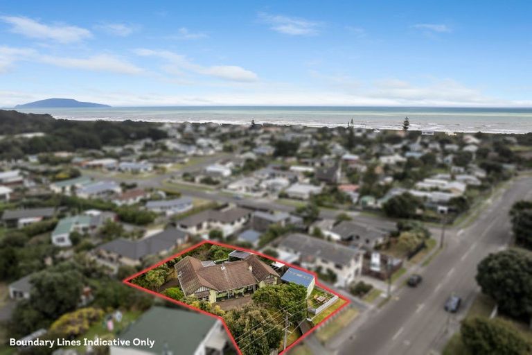 Photo of property in 53 Tasman Road, Otaki Beach, Otaki, 5512