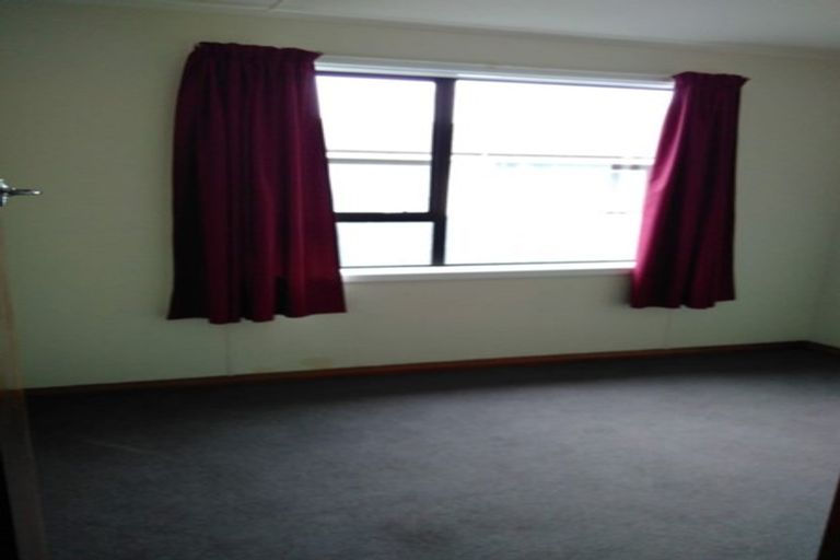 Photo of property in 27 Gladstone Road, Woodend, 7610