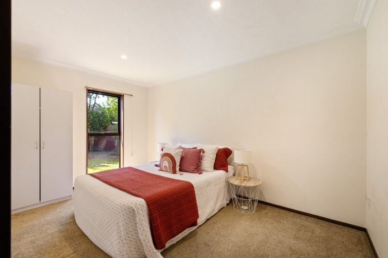 Photo of property in 10 Lodge Place, Ilam, Christchurch, 8041