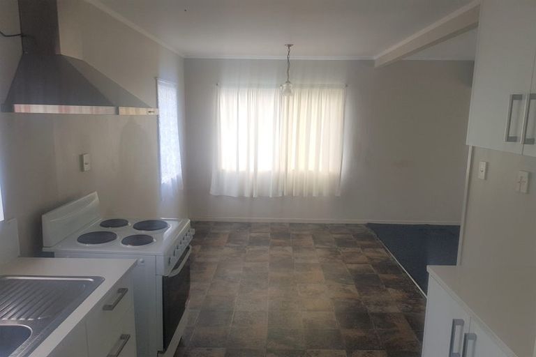 Photo of property in 1/7 Ebenezer Way, Clendon Park, Auckland, 2103