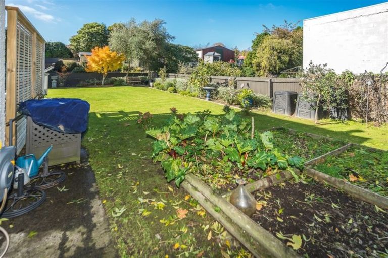 Photo of property in 130 Anzac Parade, Whanganui East, Whanganui, 4500