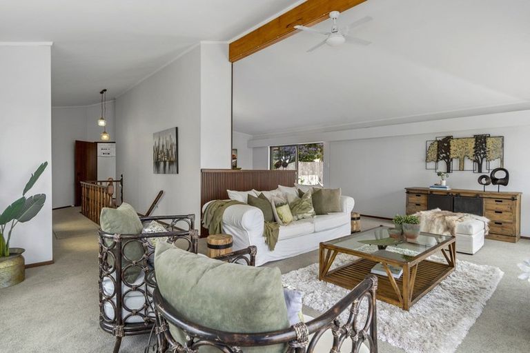 Photo of property in 72 Echo Valley Way, Tauriko, Tauranga, 3110