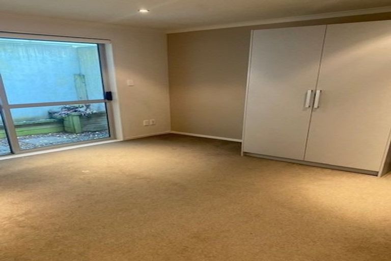 Photo of property in 1/123 The Parade, Island Bay, Wellington, 6023