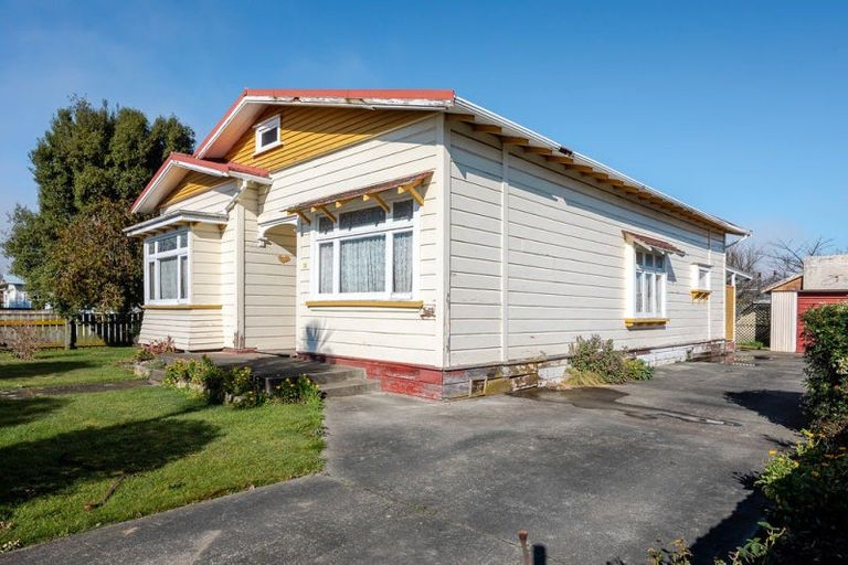 Photo of property in 36 Mcphee Street, Dannevirke, 4930