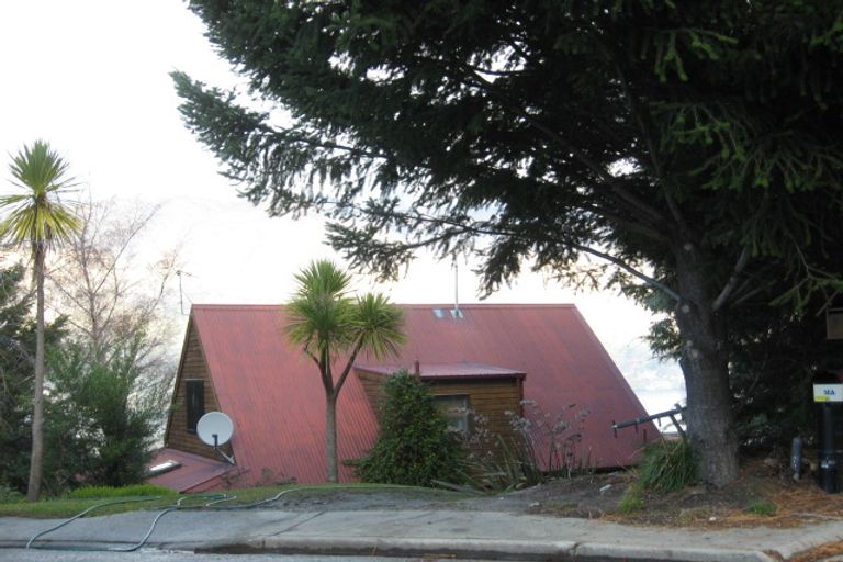 Photo of property in 12 Wye Place, Fernhill, Queenstown, 9300