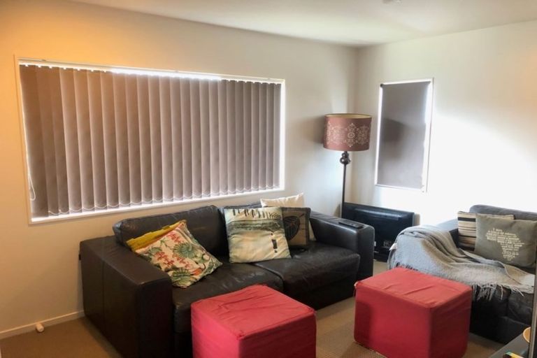 Photo of property in 114a Jeffs Road, Flat Bush, Auckland, 2016