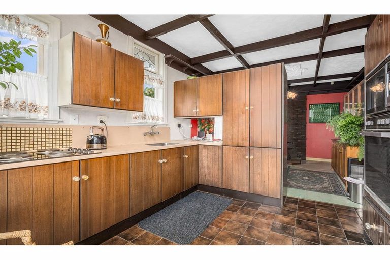 Photo of property in 21 Cudby Street, Woburn, Lower Hutt, 5011