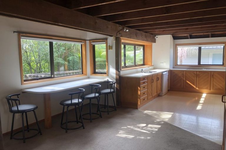 Photo of property in 2/69 Saddleback Rise, Murrays Bay, Auckland, 0630