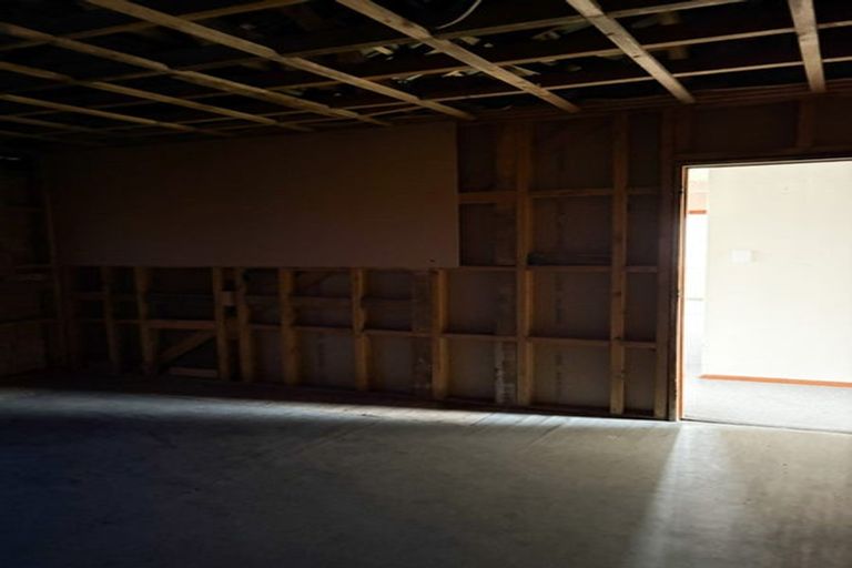 Photo of property in 21 Charlton Road, Gore, 9710