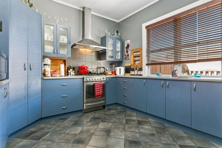 Photo of property in 198 Shakespeare Street, Leamington, Cambridge, 3432