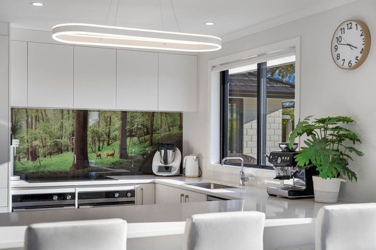 Photo of property in 6 Hadfield Road, Peka Peka, Waikanae, 5391