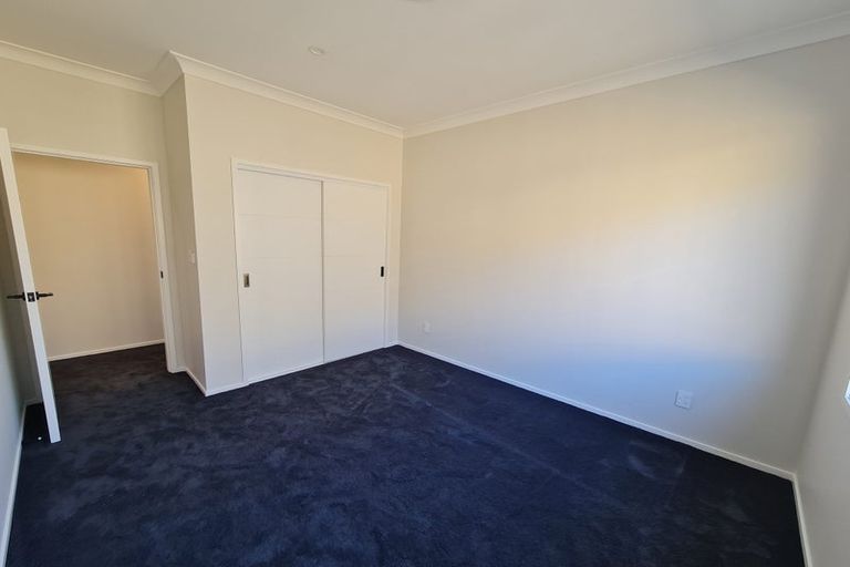 Photo of property in Queen Charlotte Drive, Aotea, Porirua, 5024