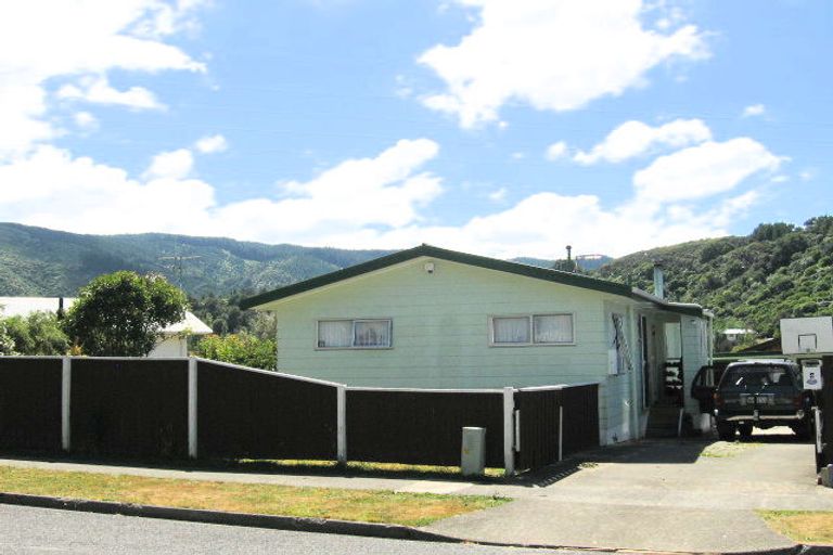 Photo of property in 4 Jasper Grove, Birchville, Upper Hutt, 5018