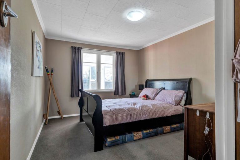 Photo of property in 12 Craig Street, Stratford, 4332